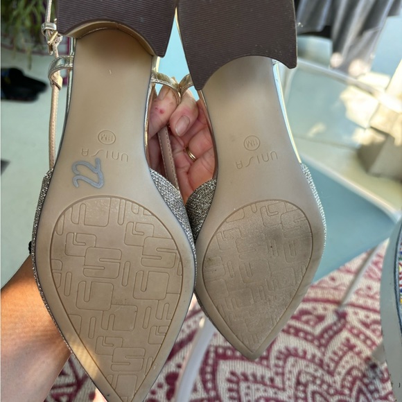 New Unisa, gold shiny, sparkling, sling back high heels, sandals, size 11 - Picture 9 of 9